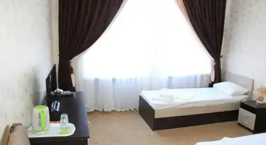 AishaDeLuxe - 1