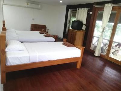 Jansom Beach Resort - 53