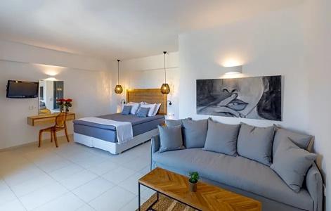 La Stella Suites - 62