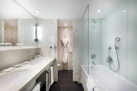 Crowne Plaza düSseldorf - Neuss, Ein Ihg - 84