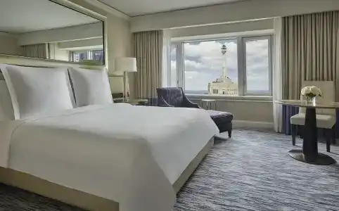 Four Seasons Chicago - 40