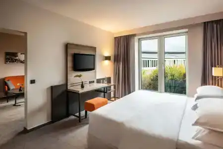 Sheraton Duesseldorf Airport - 22