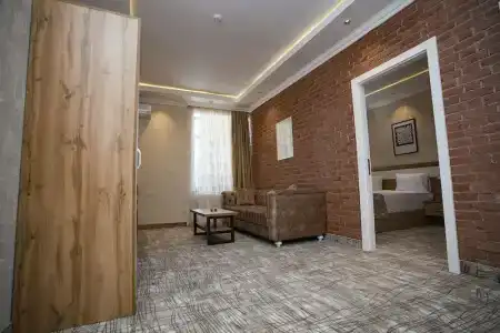 Lakeside & Spa - 10