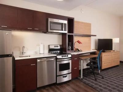 Fairfield Inn & Suites by Marriott - 37