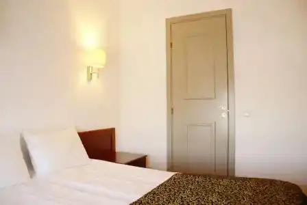 Gotthard Residents - 25
