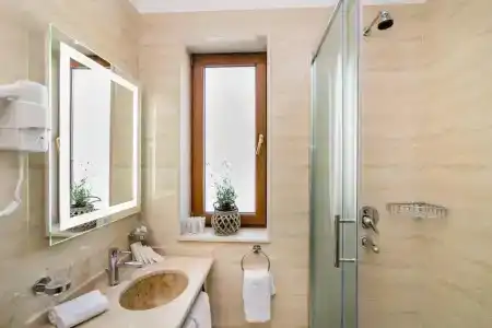 Hedera Residences - Kumbor - 30