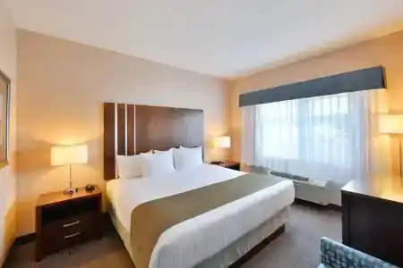 Best Western - 65