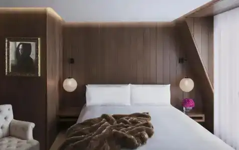 The London Edition - 30