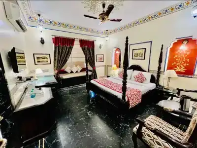 Umaid Mahal - A Heritage Style Boutique - 35
