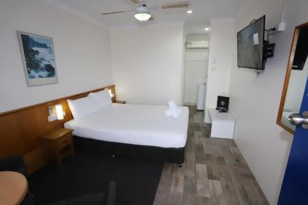 Reign Inn - 37