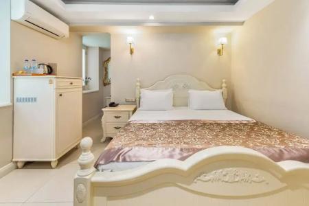Elegance East - 25