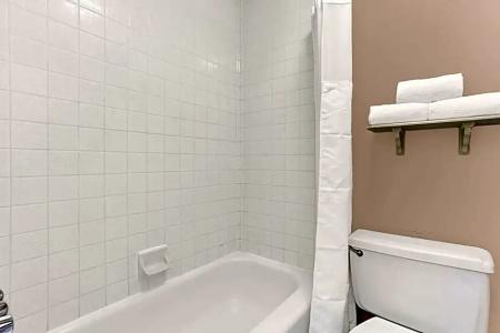 Days Inn by Wyndham Tucson City Center - 21