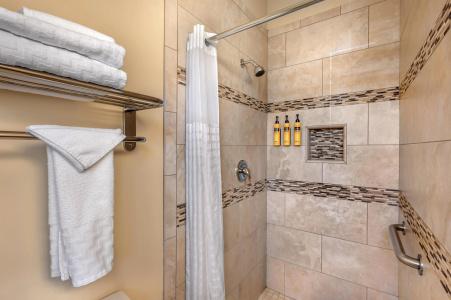 Best Western Plus - 78