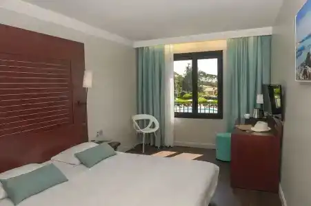 Hôtel Les Jardins De Sainte-Maxime - 57