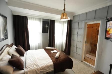 Nezahat Sultan Apart - 77