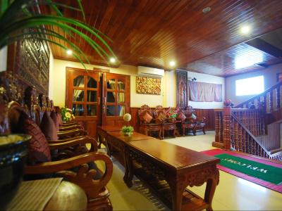 Shining Angkor Boutique - 1