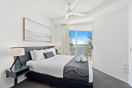 Crystal Bay On The Broadwater - 241