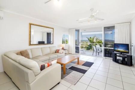 Bali Hai Noosa - 200