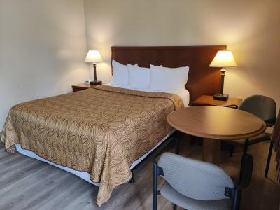 Knights Inn Ontario - 27