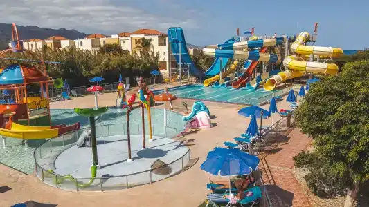 Chrispy Waterpark Resort - 20