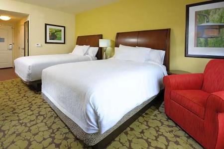 Hilton Garden Inn Airport - 82