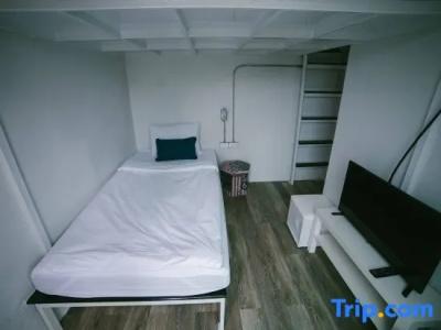 Diff Hostel - 80