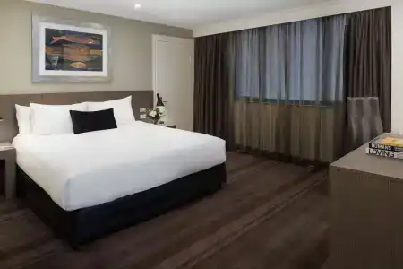 Rydges World Square - 99
