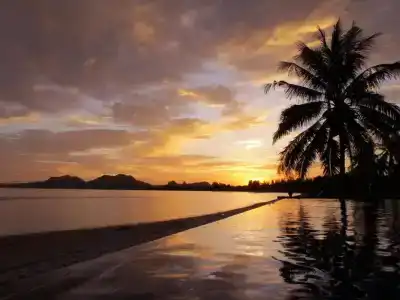 Sara Beachfront Boutique - 6