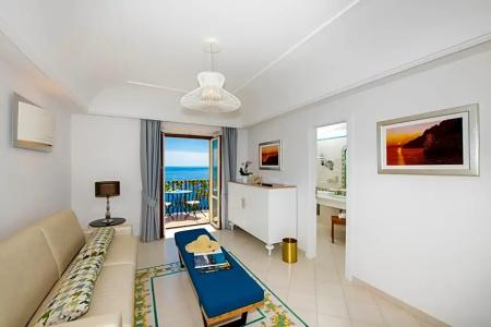 Eden Roc Suites - 200
