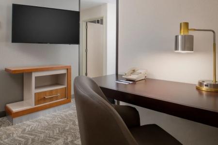 SpringHill Suites Portland Airport - 4