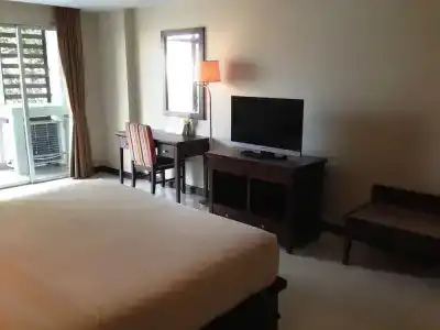 August Suites - 62