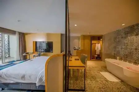 Quinter Central Nha Trang - 85