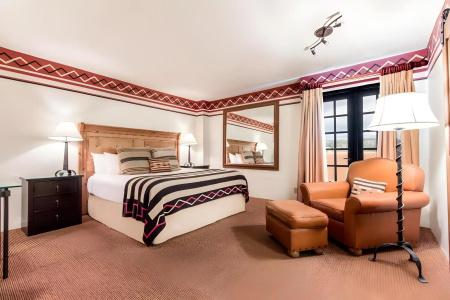 Inn & Spa at Loretto - 2