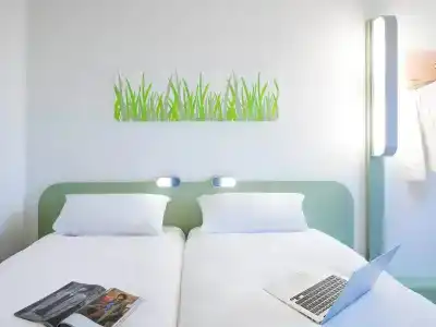 ibis budget Paris Porte De Montmartre - 7