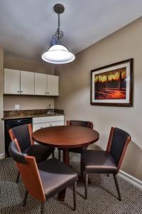 Tuscany Suites & Casino - 12