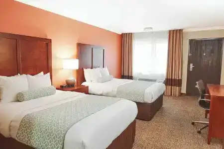 Comfort Inn Near Old Town Pasadena In Eagle Rock Ca - 9