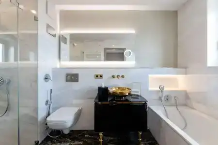 Fourty Three Luxury Serviced - 9