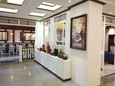 Stark Boutique and Spa - 27