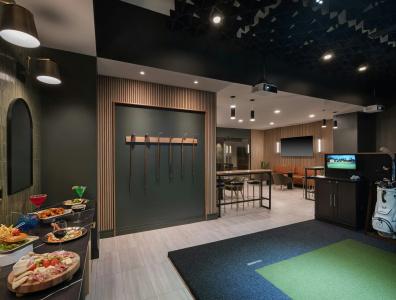 Hilton Indianapolis & Suites - 10