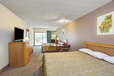 Super 8 by Wyndham - 1