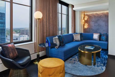W - The Foshay - 83
