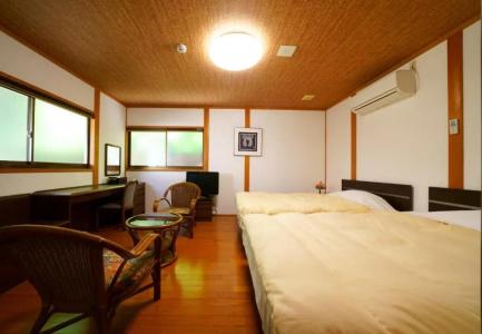 Beppu Showaen - 77