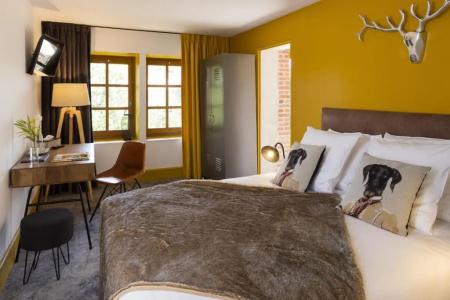 Contact Hôtel Le Savigny & Spa - 25