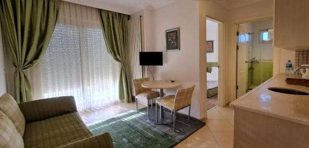 Kamer Suite & - 76