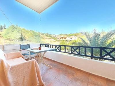 Dioskouroi Apts - 82