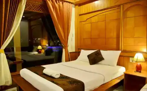Lanta Miami Resort - 9
