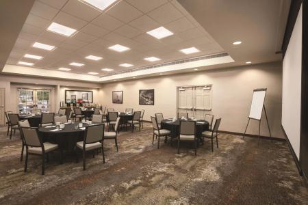 Homewood Suites Tucson St. Philip's Plaza University - 18