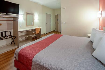 6-Anchorage, AK - Midtown - 43