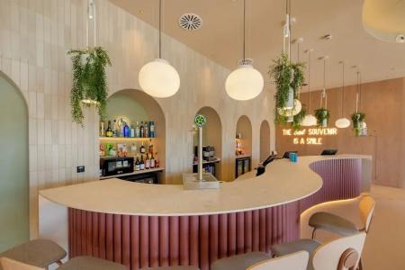 Hampton By Hilton Alicante Airport - 11