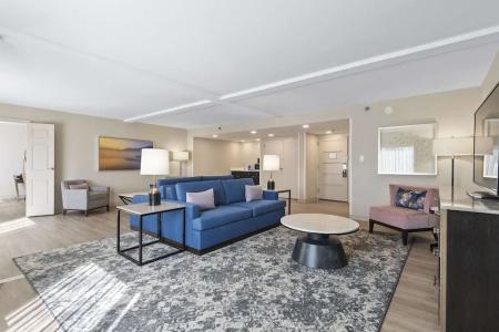 DoubleTree by Hilton - 67